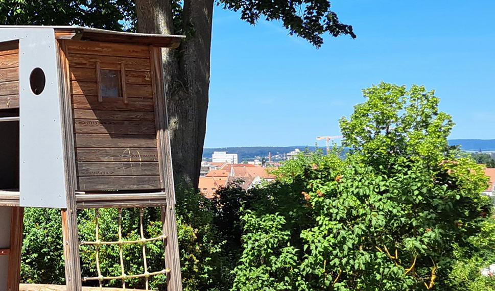 Slider Kletterhaus im Kopf der Homepage der Kindertagesstätte St. Johannes Bamberg mit Verlinkung